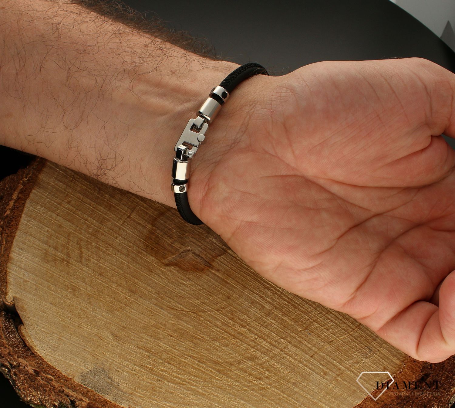 Biżuteria Nomination Bransoletka męska osiem brylantów 132900 001 ✓Biżuteria męska w Sklepie z Biżuterią zegarki-diament.pl✓ Piękne i Eleganckie Bransoletki dla chłopaka.jpg